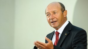 basescu25247_50370700